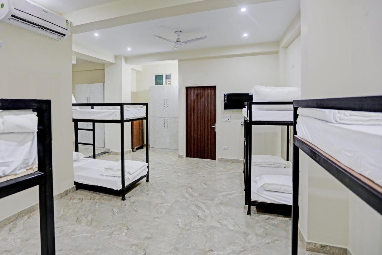 Hotel S B Inn-Near New Delhi Train Station מראה חיצוני תמונה