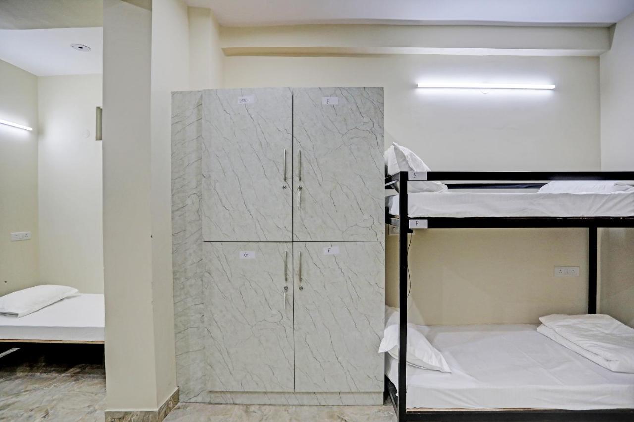 Hotel S B Inn-Near New Delhi Train Station מראה חיצוני תמונה