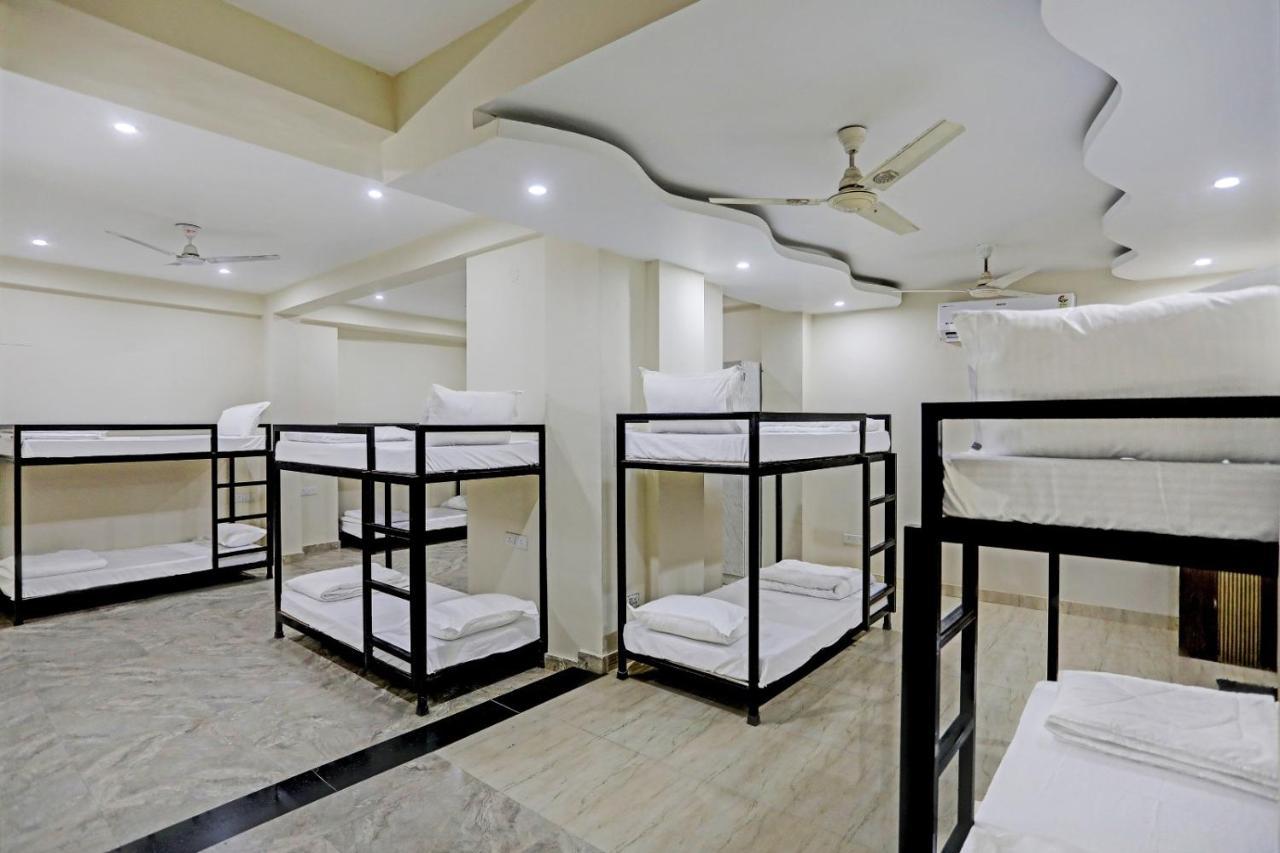 Hotel S B Inn-Near New Delhi Train Station מראה חיצוני תמונה