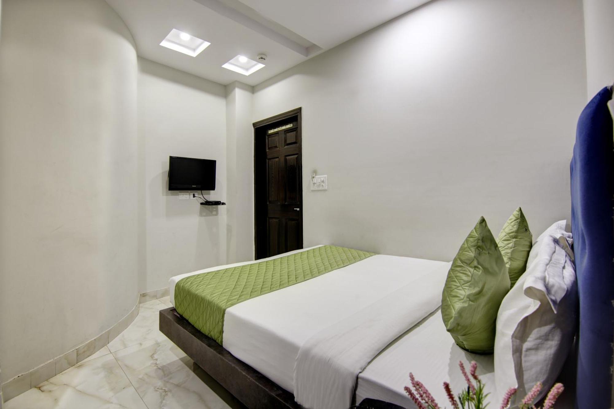 Hotel S B Inn-Near New Delhi Train Station מראה חיצוני תמונה