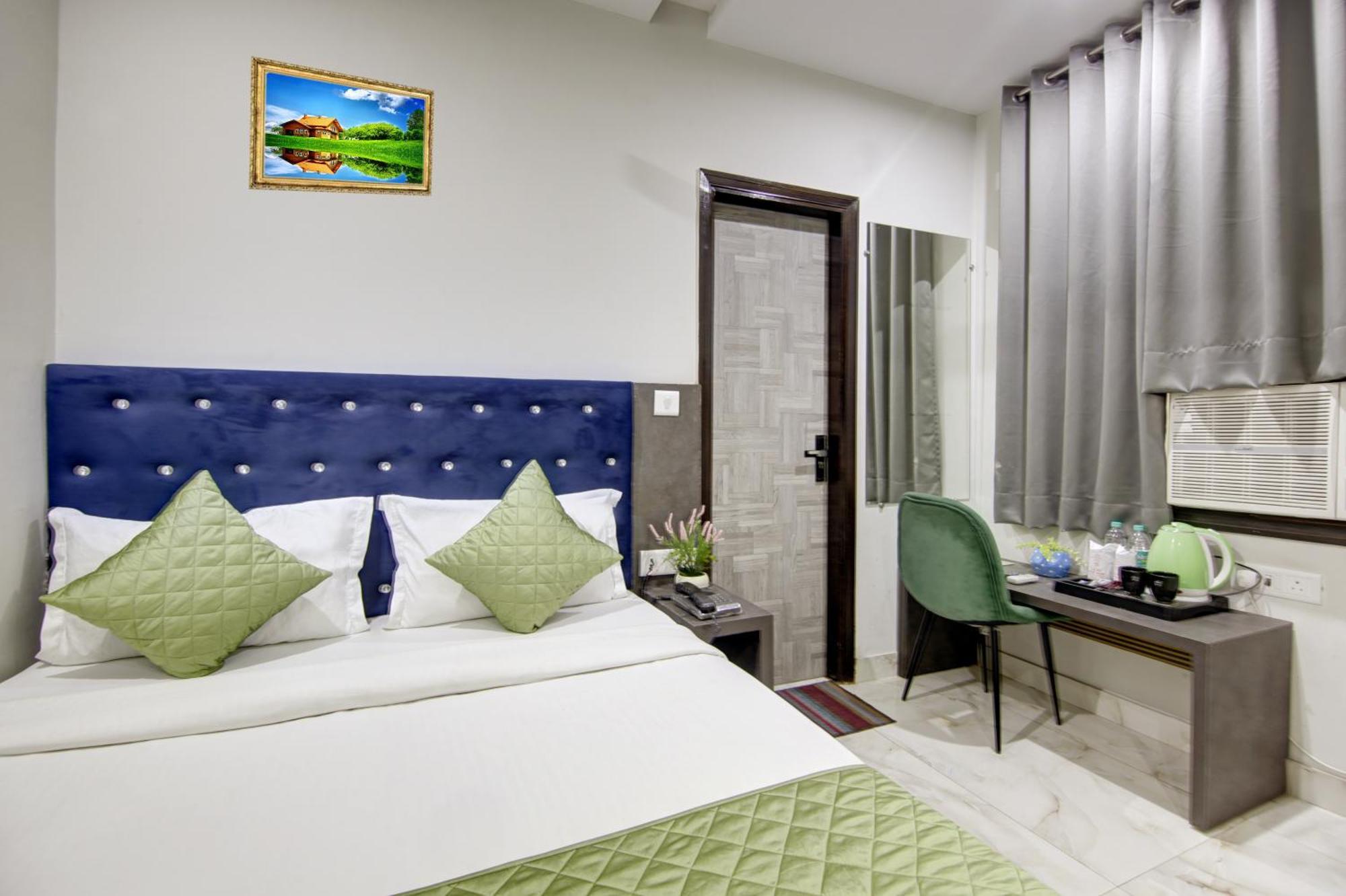 Hotel S B Inn-Near New Delhi Train Station מראה חיצוני תמונה