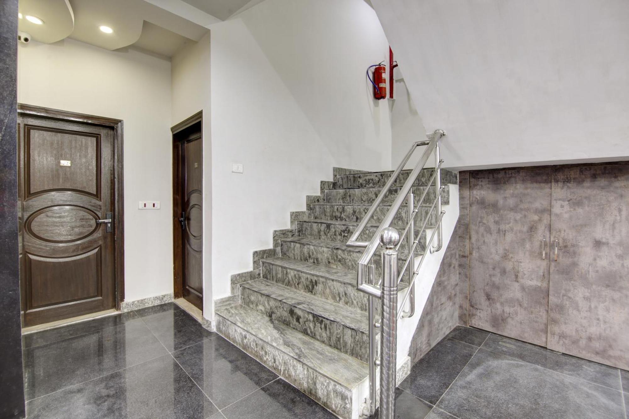 Hotel S B Inn-Near New Delhi Train Station מראה חיצוני תמונה