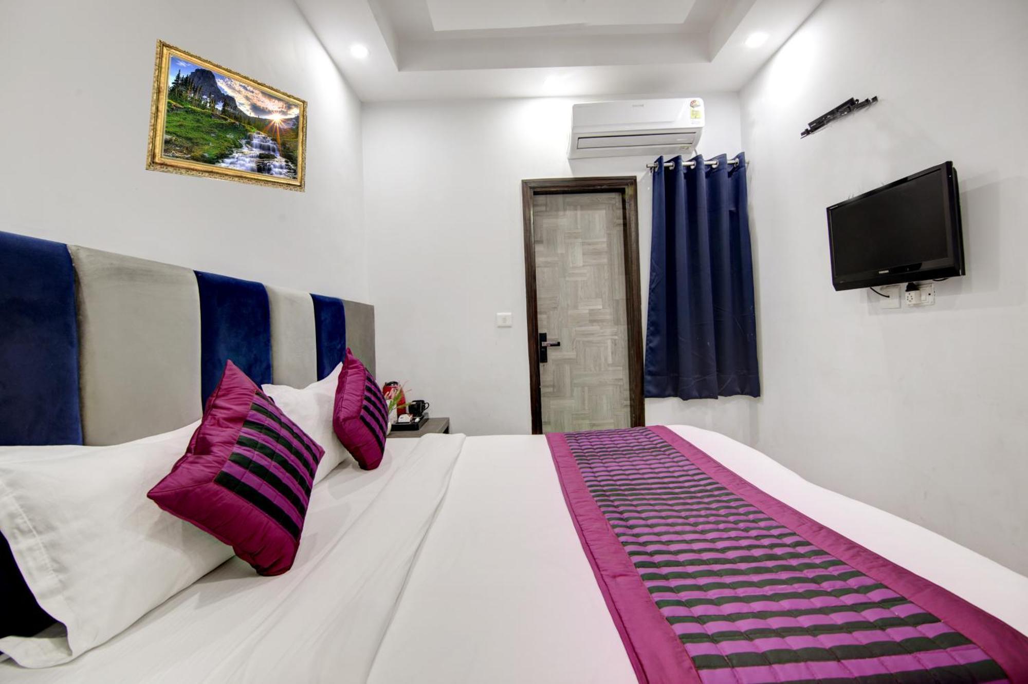 Hotel S B Inn-Near New Delhi Train Station מראה חיצוני תמונה