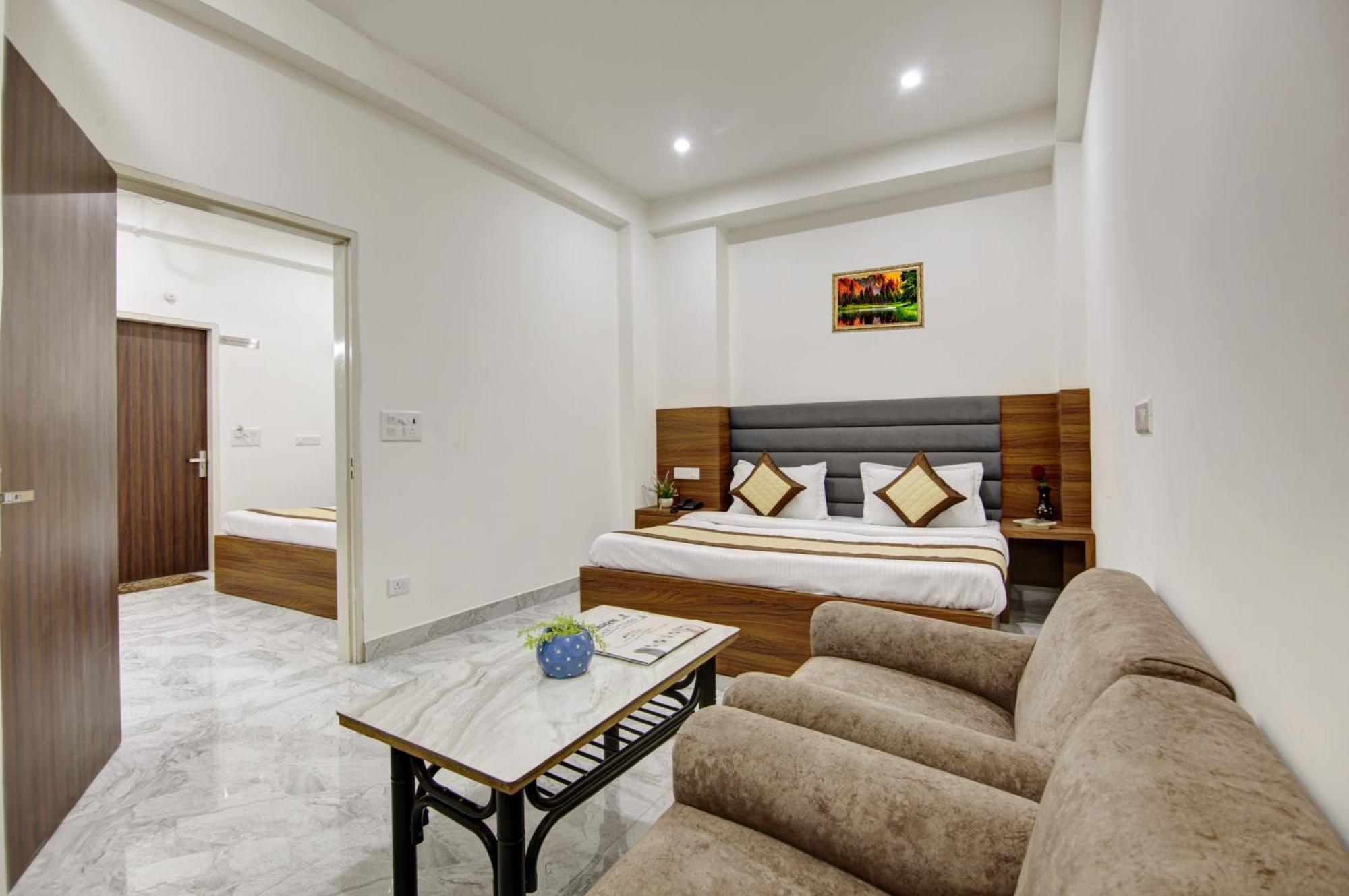 Hotel S B Inn-Near New Delhi Train Station מראה חיצוני תמונה