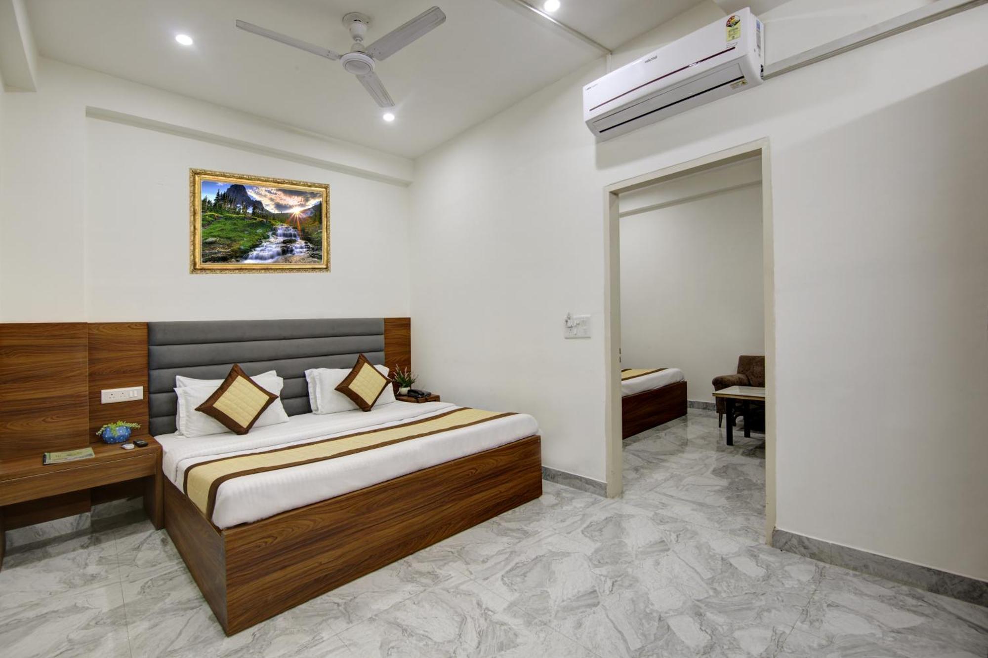 Hotel S B Inn-Near New Delhi Train Station מראה חיצוני תמונה